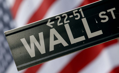 Cartel de una calle de Nueva York que señala Wall Street. | Reuters Cartel de una calle de Nueva York que señala Wall Street. | Reuters