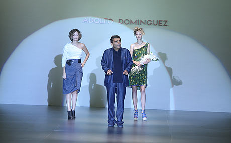 Adolfo Domínguez, en la Pasarela Cibeles de 2009. | Alberto Cuéllar