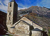 Sant Joan di Bo� conserva un'abside ed il campanile.AGE FOTOSTOCK dal web originale