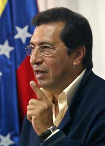 Adán Chávez.