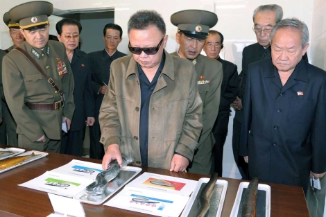 Kim Jong-il, en una visita al Museo de Ciencias Naturales. | Afp