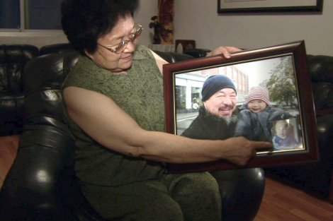 La madre del disidente chino Ai Weiwei en su casa de Pekín. | Efe