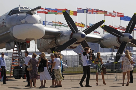 Un bombardero Tupolev 95 ruso en Moscú. | Ap