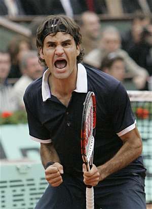 Federer celebra con rabia el triunfo. (Foto: AP)